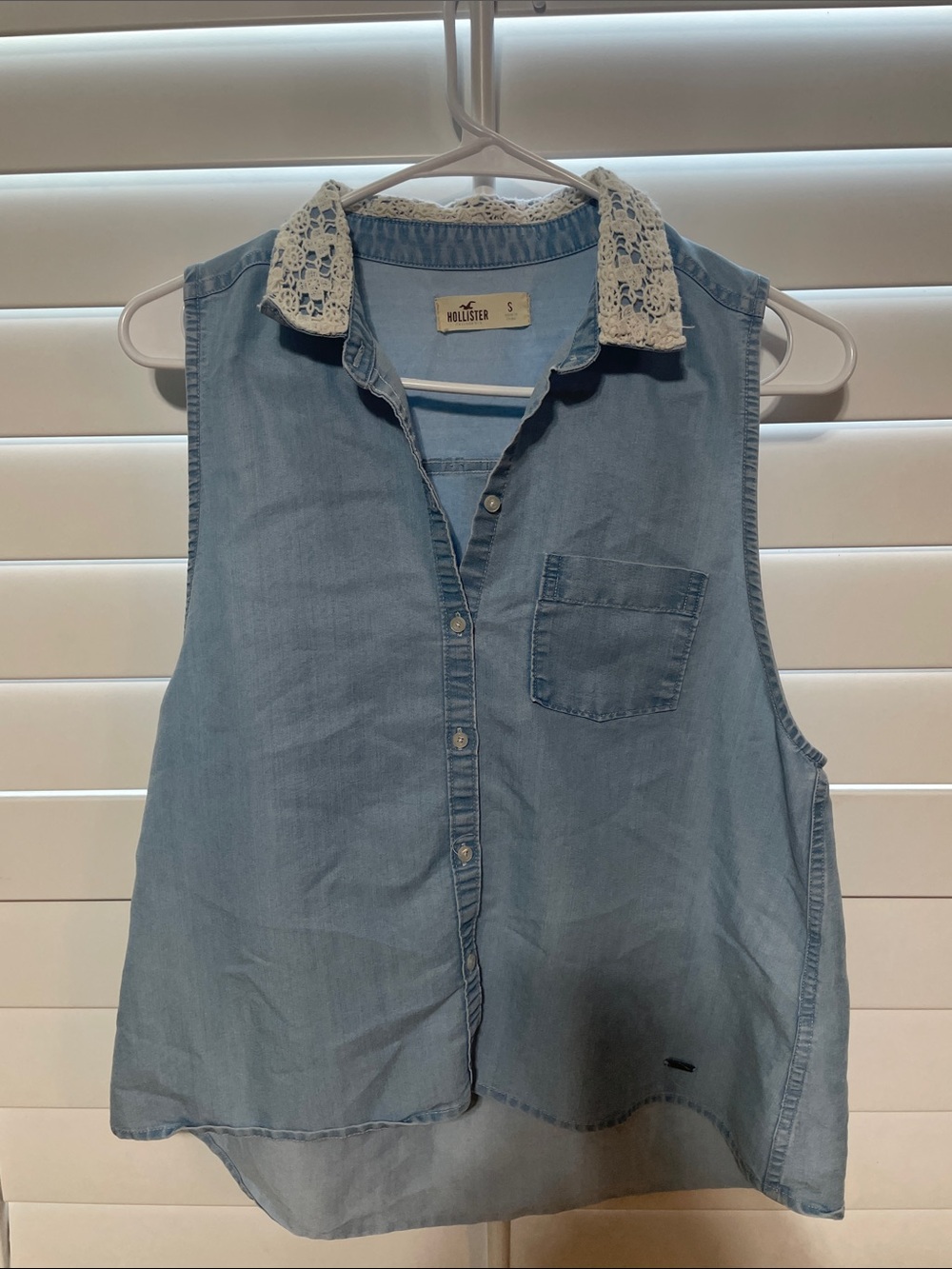 Hollister Light Blue Denim Sleeveless Top with Crochet Collar